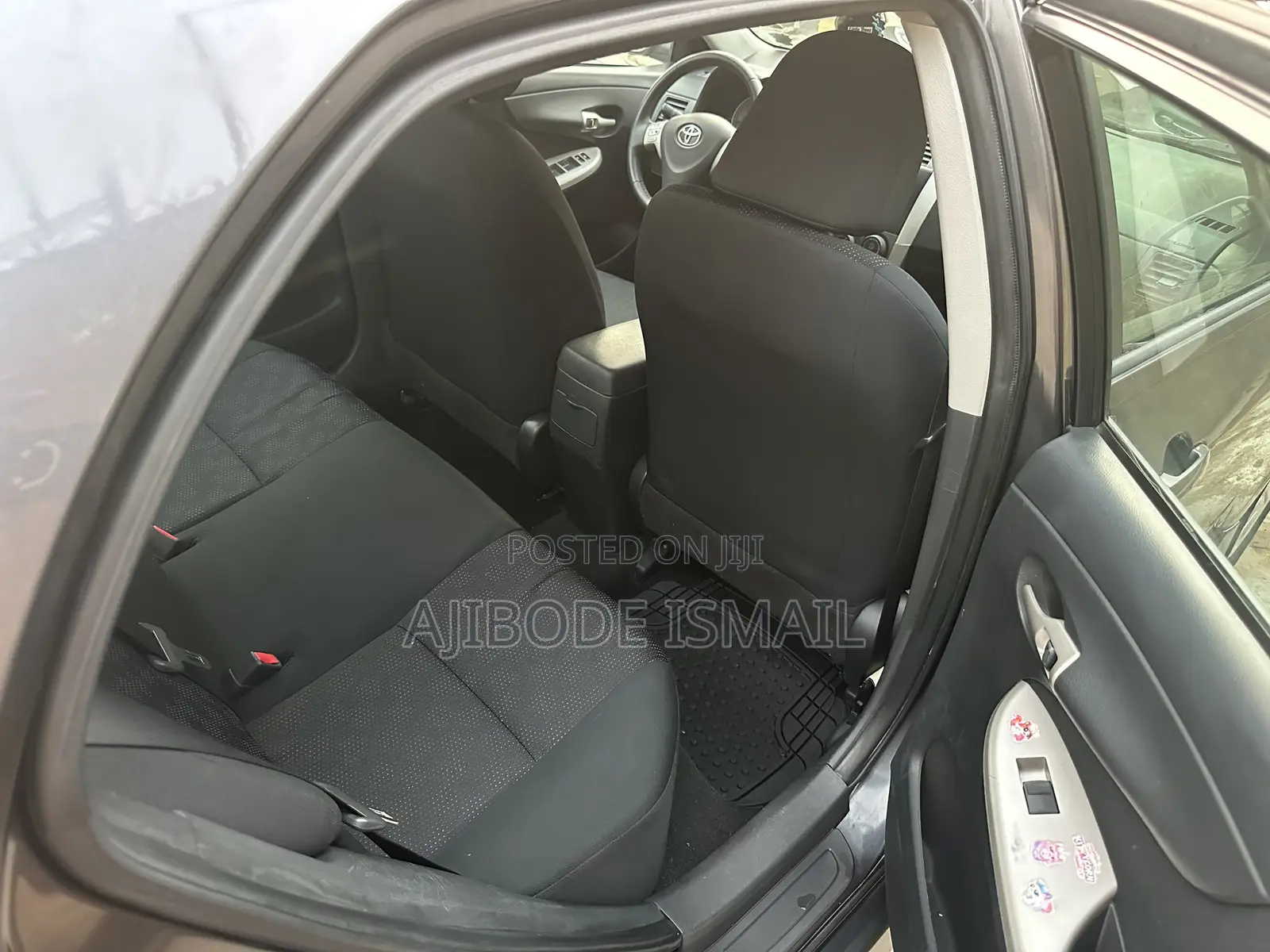 Toyota Corolla 2010 Gray