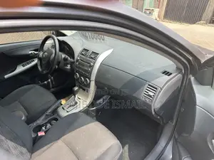 Toyota Corolla 2010 Gray