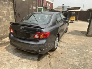 Toyota Corolla 2010 Gray