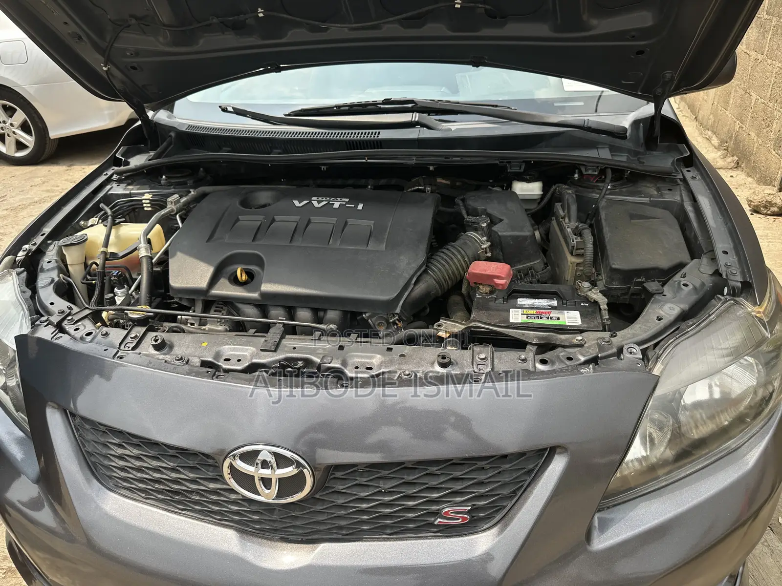 Toyota Corolla 2010 Gray