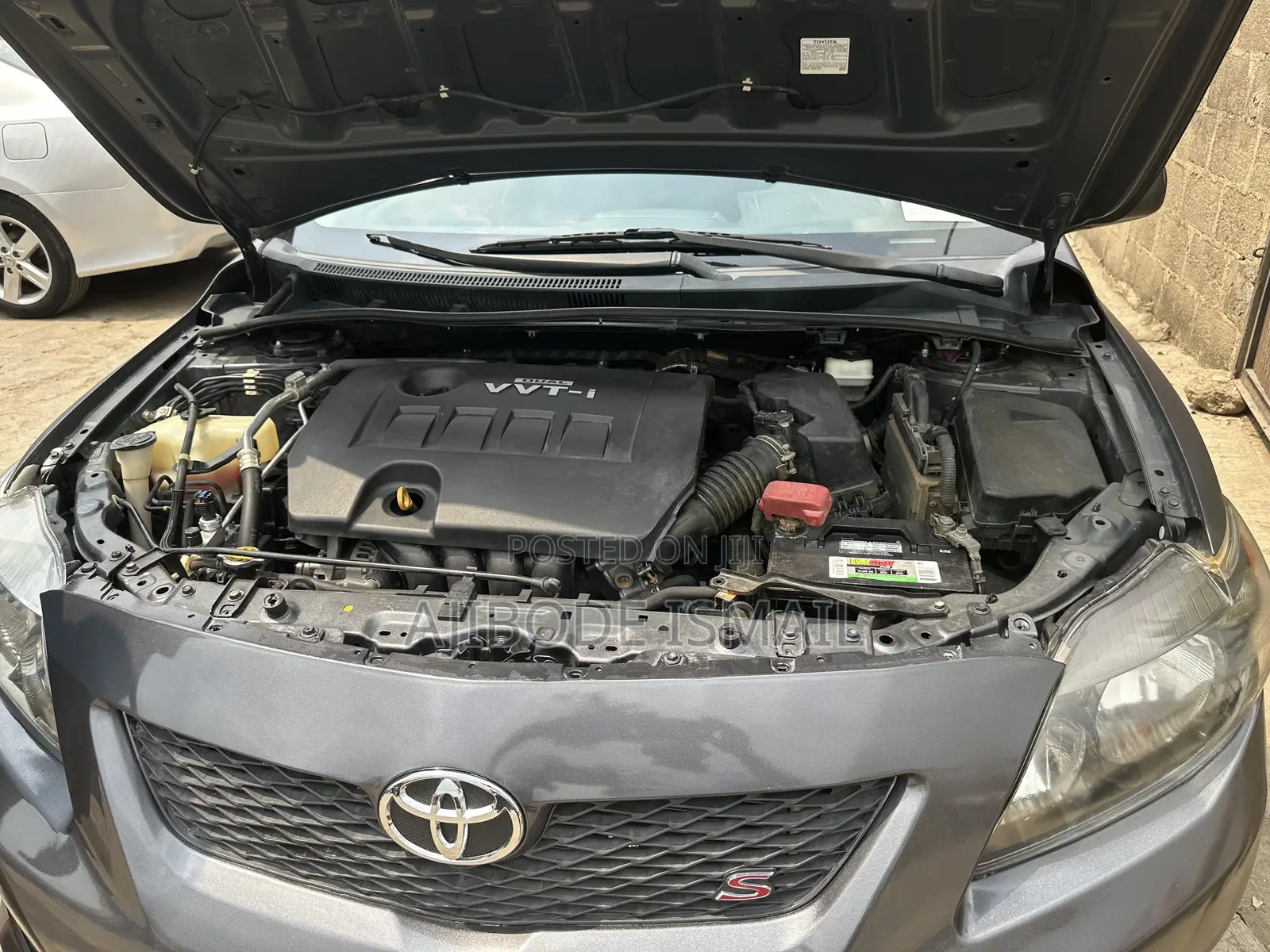 Toyota Corolla 2010 Gray
