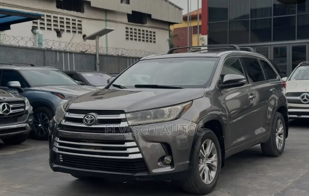 Toyota Highlander 2015 Gray