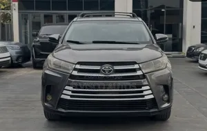 Toyota Highlander 2015 Gray