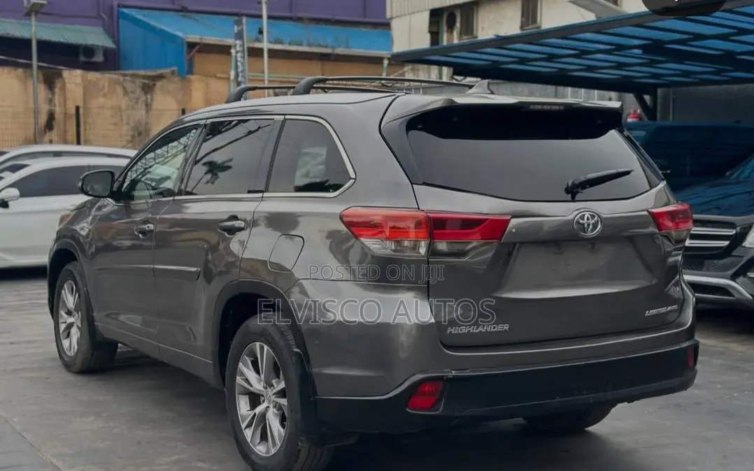 Toyota Highlander 2015 Gray