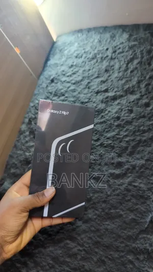 New Samsung Galaxy Z Flip7 512 GB Blue
