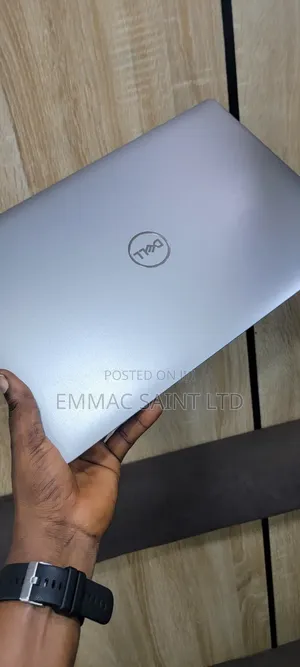Laptop Dell Precision 3550 16GB Intel Core i5 SSD 256GB