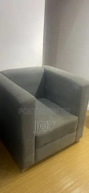 Single Chair
