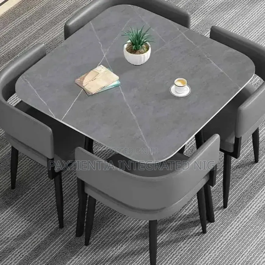 Portable 4-Seater Marble Dining
