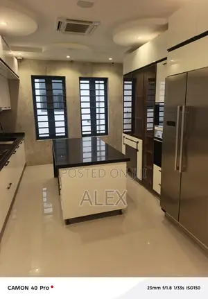 5bdrm Duplex in Osapa London for rent