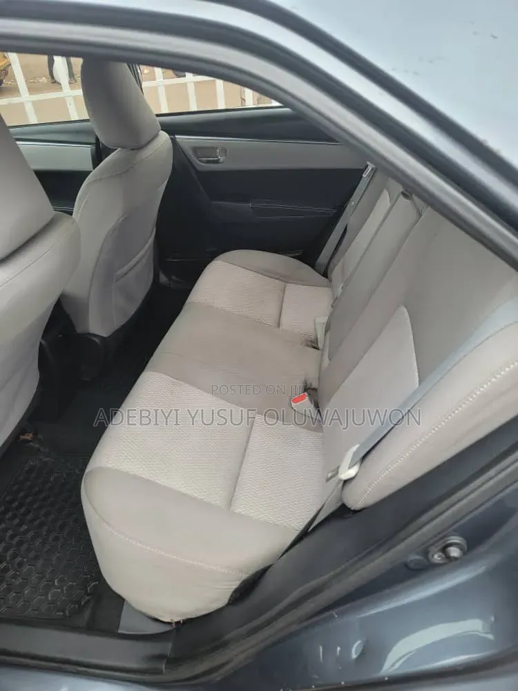 Toyota Corolla 2015 Gray