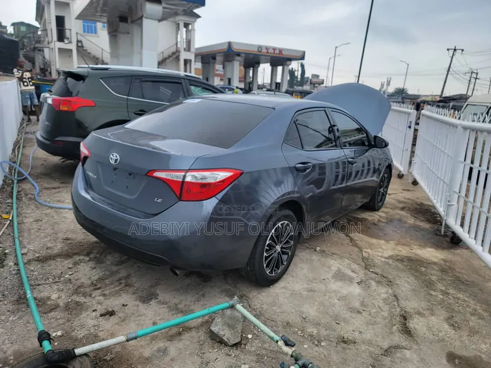 Toyota Corolla 2015 Gray
