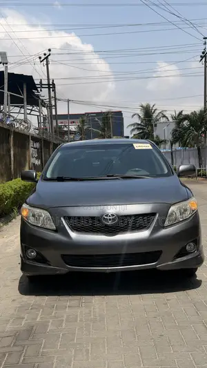Toyota Corolla LE 4dr Sedan (1.8L 4 cyl 4A) 2009 Gray