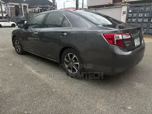 Toyota Camry LE 4dr Sedan (2.5L 4cyl 6A) 2013 Gray