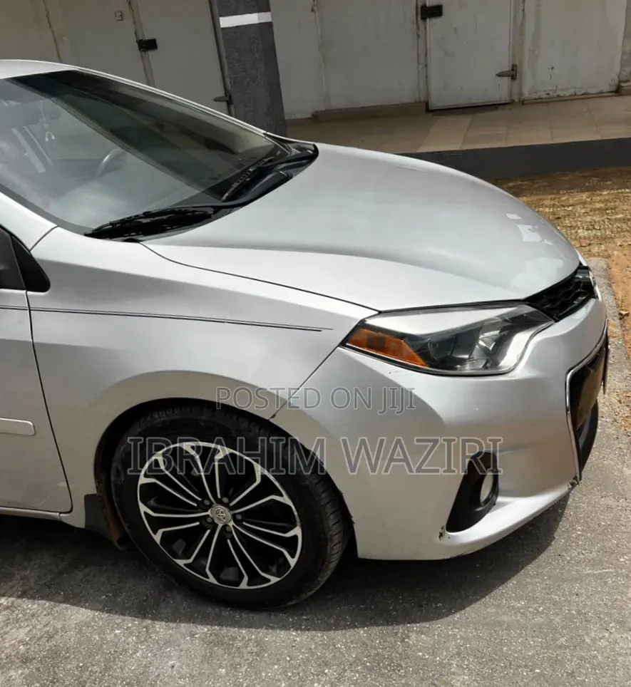 Toyota Corolla 2016 Silver