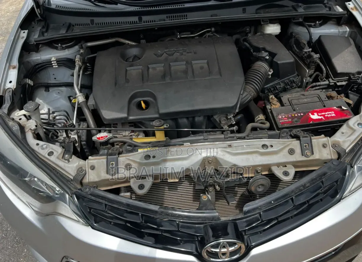 Toyota Corolla 2016 Silver