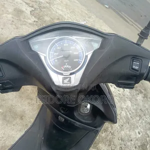 Honda 2010 Black