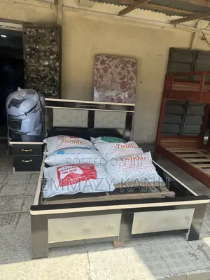 4.5 X6 Bedframe and Drawer