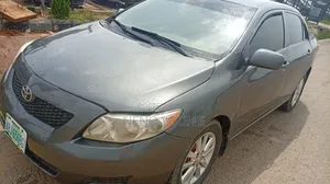 Toyota Corolla 2009 Gray