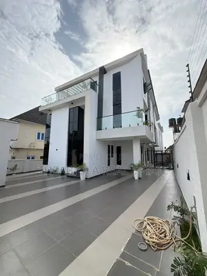 6bdrm Duplex in Guzape District for sale