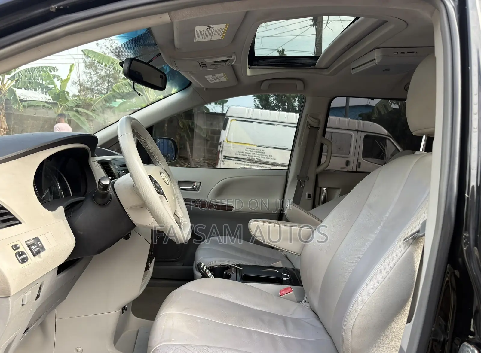 Toyota Sienna 2012 Black