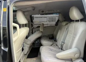 Toyota Sienna 2012 Black