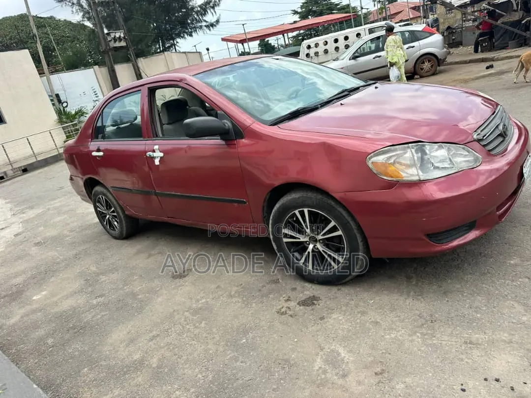 Toyota Corolla 2004 Red