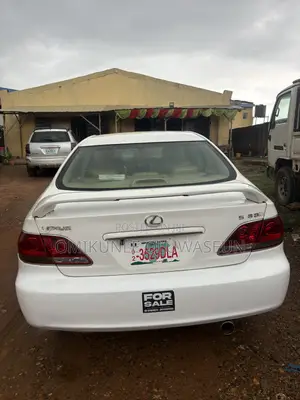 Lexus ES 330 2005 White