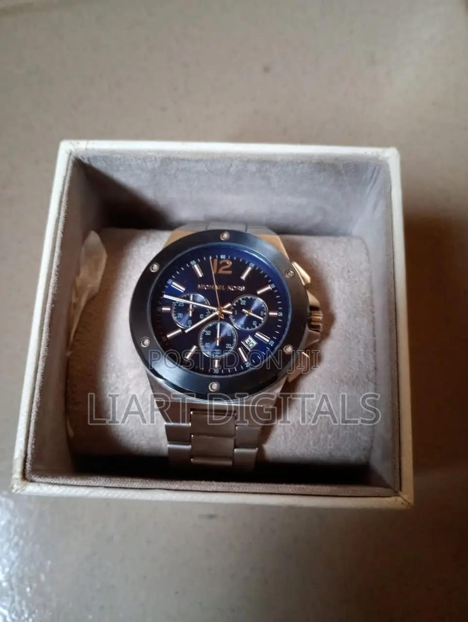 Elegance, Class & Style — Wristwatch for Sale!