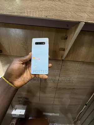 Samsung Galaxy S10 Plus 128 GB White