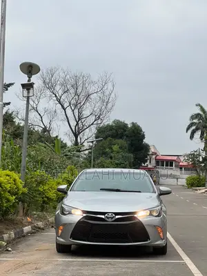 Toyota Camry XSE 4dr Sedan (2.5L 4cyl 6A) 2017 Silver