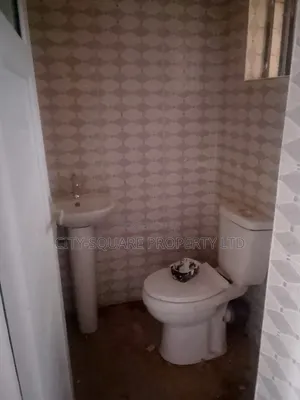 2bdrm Block of Flats in Green Neighborhood, Sabon Lugbe for rent