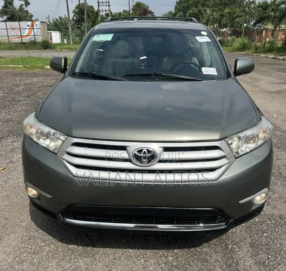 Toyota Highlander Limited 2011 Green