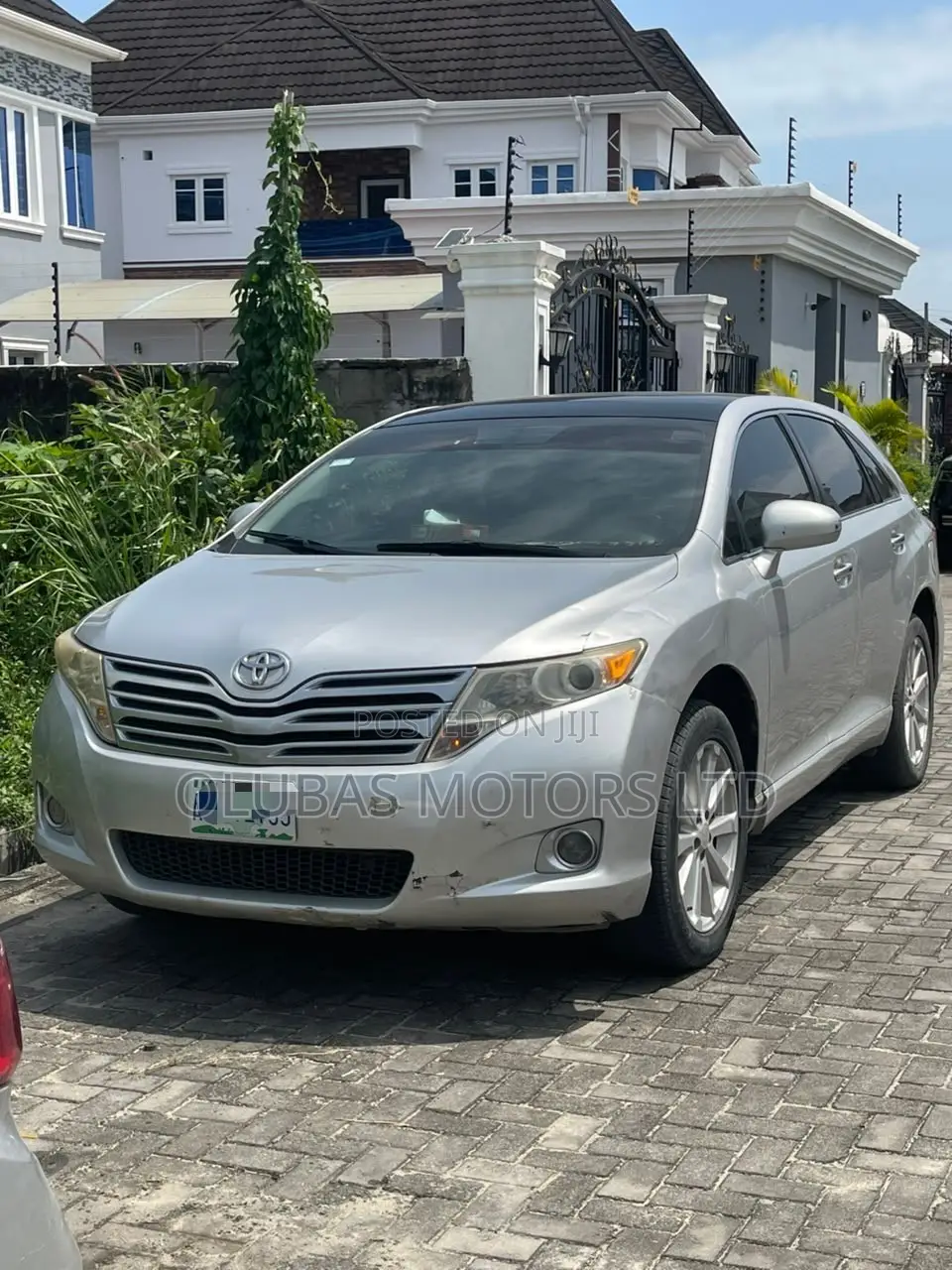 Toyota Venza Limited 2010 Silver