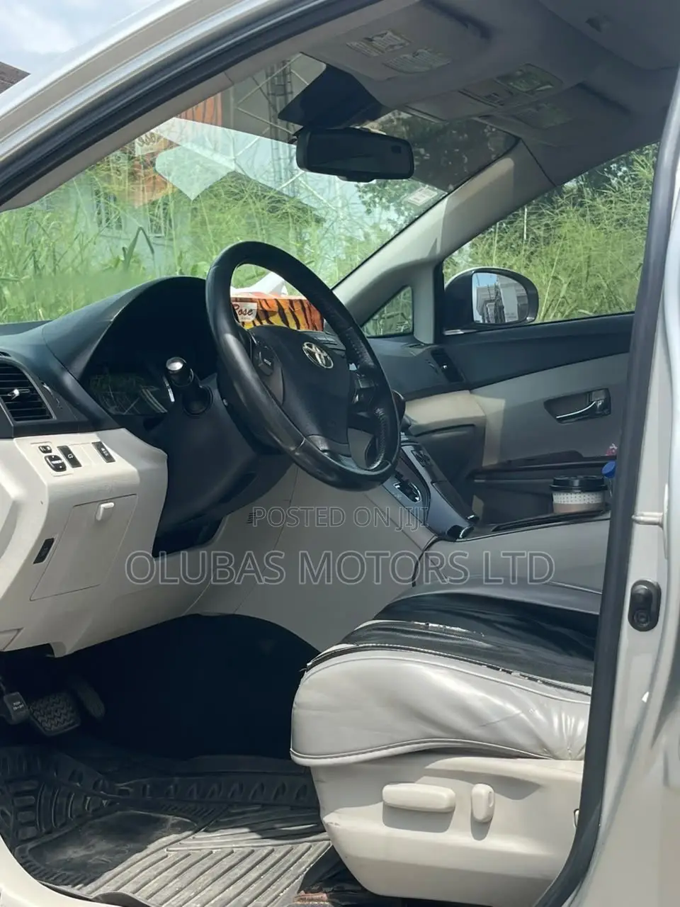 Toyota Venza Limited 2010 Silver