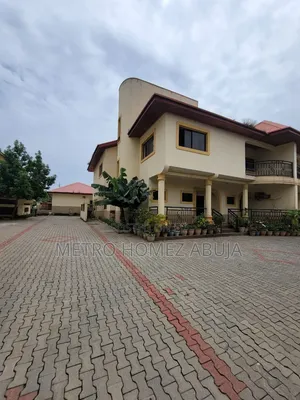 5bdrm Duplex in Garki, Area 1 for rent