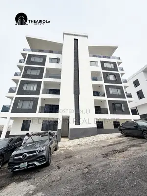 3bdrm Apartment in Guzape District for sale