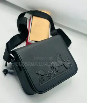 Luxury Designer Men Leather Crossbody Side Bag – Stylish, Durable