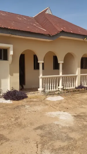 3bdrm Block of Flats in Jos for rent