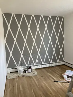 Professional Painter & Screeder Interior, Exterior & Wall Design