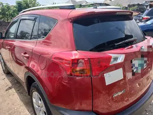 Toyota RAV4 LE 4dr SUV AWD (2.5L 4cyl 6A) 2014 Red