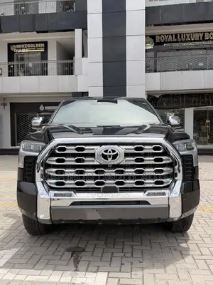 Toyota Tundra 1794 Edition CrewMax 4WD SB w/5.5' Bed 2025 Black