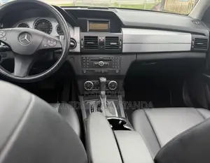 Mercedes-Benz GLK-Class 2010 Black
