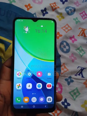 Vivo Y21 64 GB Blue