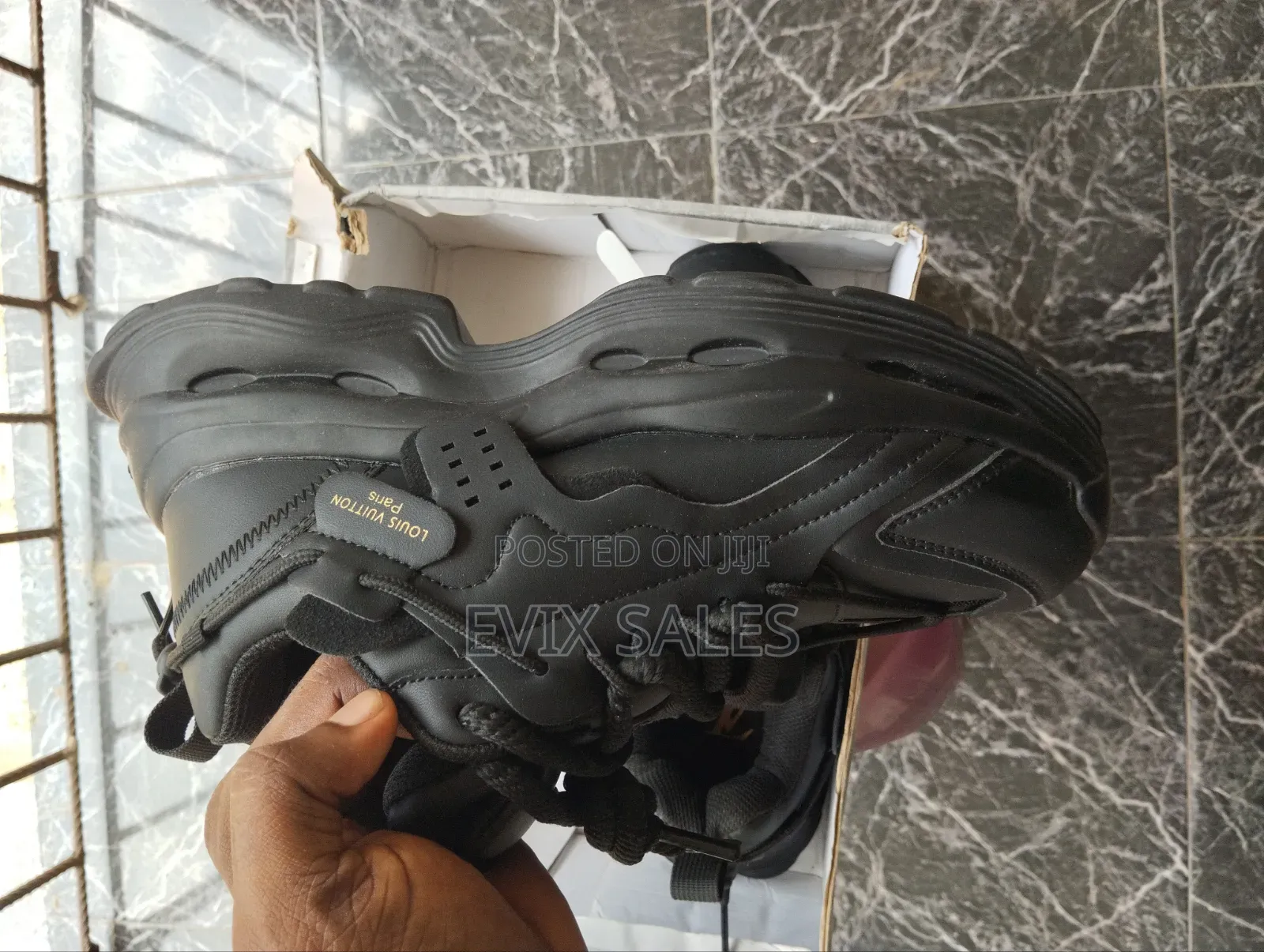 Louis Vuitton Sneakers