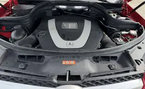 Mercedes-Benz GLK-Class 2010 Red