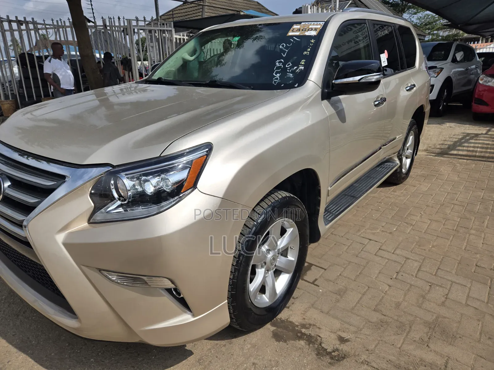 Lexus GX 460 2012 Gold