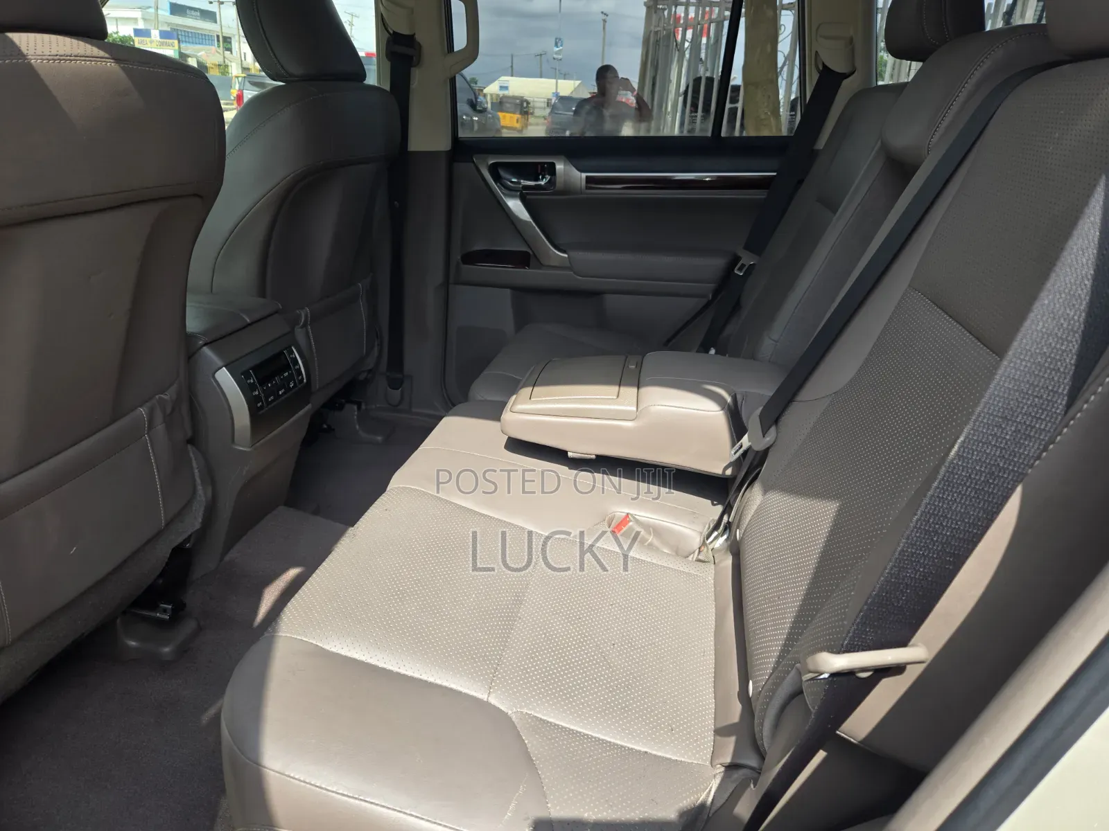 Lexus GX 460 2012 Gold