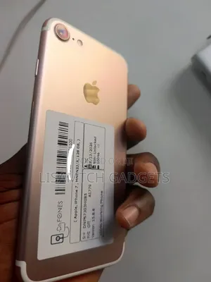 Apple iPhone 7 128 GB Gold