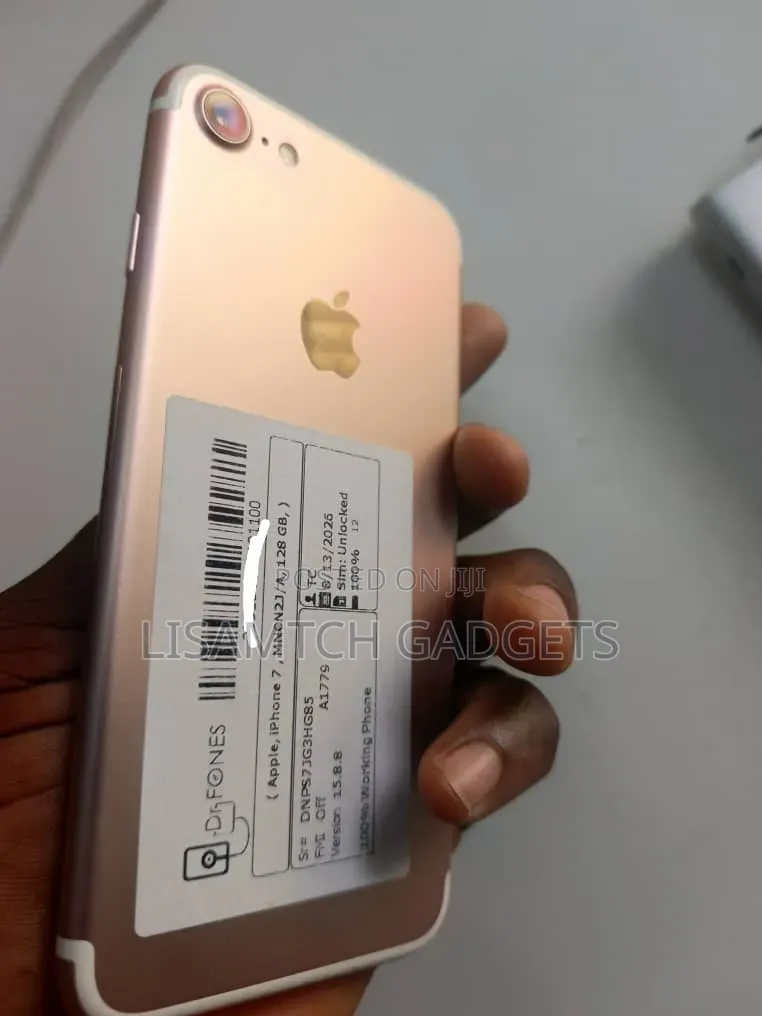 Apple iPhone 7 128 GB Gold