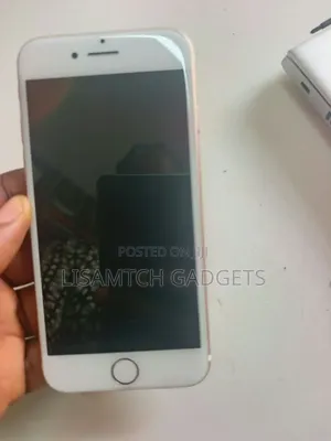 Apple iPhone 7 128 GB Gold